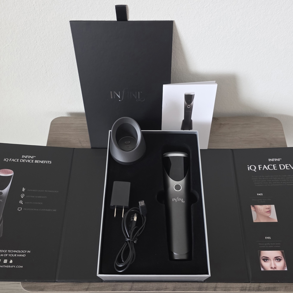 Infini IQ Thermal Therapy Face & Body Device - Picture 2 of 4